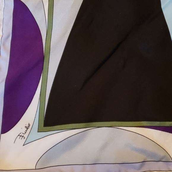 Emilio Pucci Scarf - Picture 2 of 3